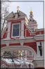 Русские церкви среди городской суеты 